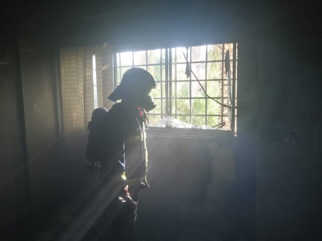 مهار حریق در ساختمان هلال احمر خوزستان 