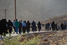 خاکسپاری پیکر "علی لندی" نوجوان فداکار ایذه‌ای