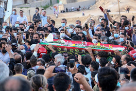 خاکسپاری پیکر "علی لندی" نوجوان فداکار ایذه‌ای