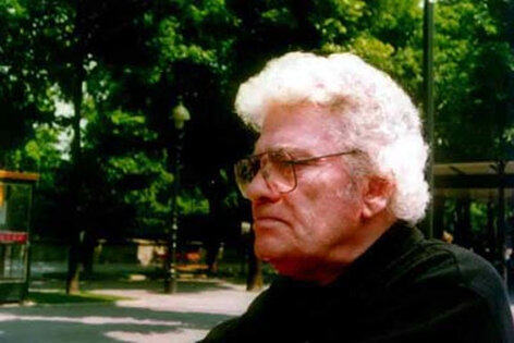 شاعری صاحب سبک یا مترجمی جنجالی؟