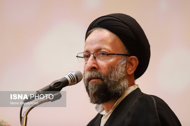 مسئولیت سلامت و بهداشت مردم بار سنگینی است مسئولیت سلامت و بهداشت مردم بار سنگینی است