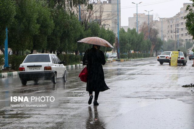 تصویر آرشیوی است. آمادگی نیروهای خدمات شهری شهرداری تهران در پی بارشها/ آبگرفتگی در معابر تهران نداشتهایم