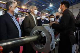 بازدید استاندار خوزستان از نمایشگاه دستاوردهای پژوهشی و فناوری