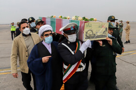 ورود پیکرهای پنج شهید دفاع مقدس به اهواز