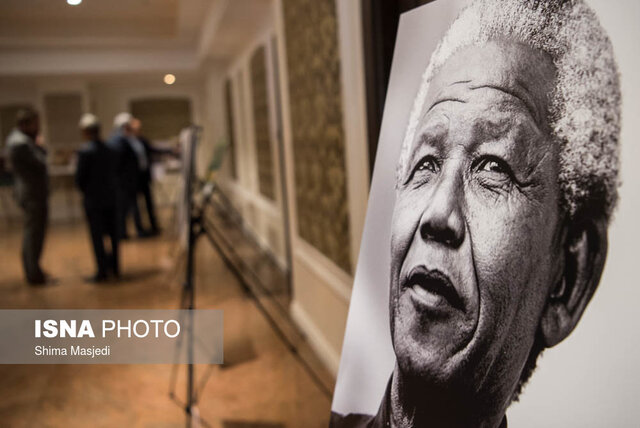 ترجمه «نامه‌های زندان نلسون ماندلا» به فارسی