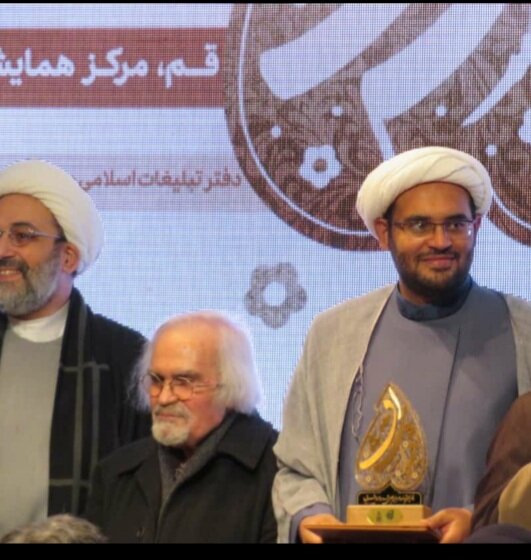 شاعر خوزستانی برگزیده پنجمین جشنواره بین‌المللی شعر اشراق