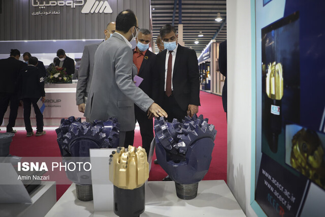 سیزدهمین نمایشگاه صنعت نفت خوزستان آغاز به کار کرد