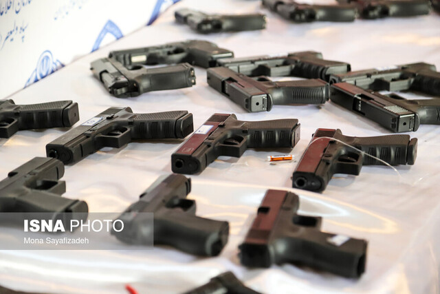 عکس از آرشیو دستگیری یک قاچاقچی اسلحه در حمیدیه