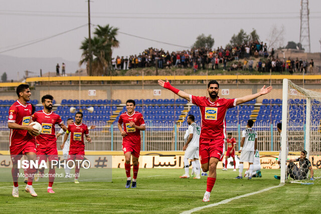 سلطانی: انگیزه بازیکنان پرسپولیس مرده/ باید به لک دوباره فرصت داد