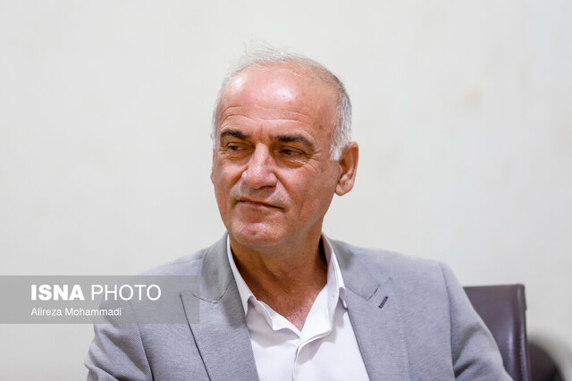 سیاوش بختیاری زاده مدیر آکادمی باشگاه فولاد شد سیاوش بختیاری زاده مدیر آکادمی باشگاه فولاد شد