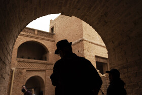 مسافران نوروزی در قلعه شوش «اکروپل»