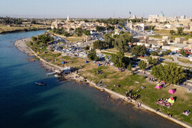 مسافران نوروزی در کنار رودخانه دز-دزفول