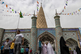 مسافران نوروزی در  حرم حضرت دانیال نبی(ع)