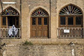 مسافران نوروزی در  حرم حضرت دانیال نبی(ع)