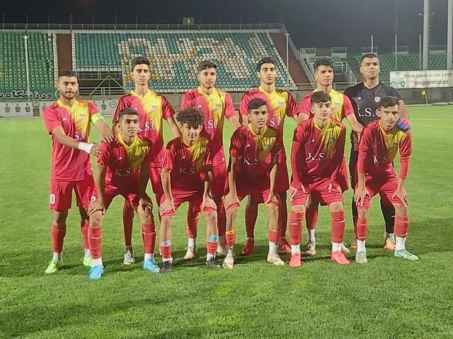 از تکرار ضربه پنالتی و خاموشی اسکوربرد تا زیر سرم رفتن دروازهبان فولاد!