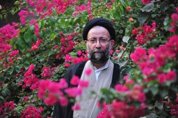 کتاب عکس «عالم پرتلاش» در جهاددانشگاهی خوزستان رونمایی می‌شود