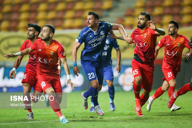 حاجی‌پور:  نکونام باید در اهواز بماند / مجیدی یک تنه مقابل حواشی ایستاد