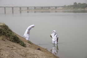 غسل تعمید کودکان مندایی در اهواز