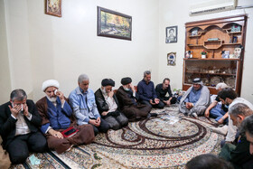 دیدار رئیس جمهور با خانوادههای جان باختگان حادثه متروپل