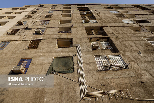 اهالی ساختمان "عدالت ۲" از ترس آوار، آواره شدهاند