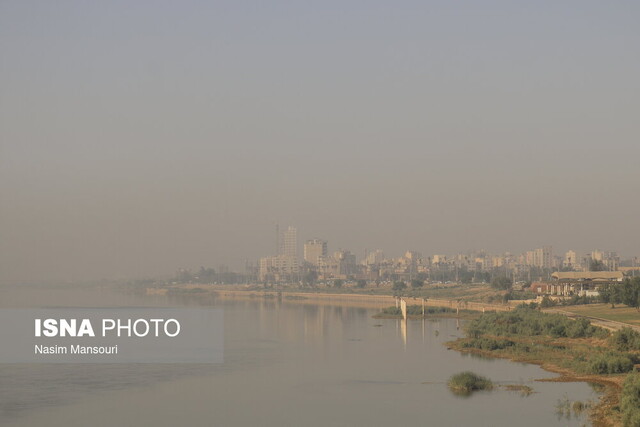 دود آتش سوزی در هورالعظیم در آسمان اهواز حریق دوباره در هورالعظیم / دود هور در آسمان اهواز