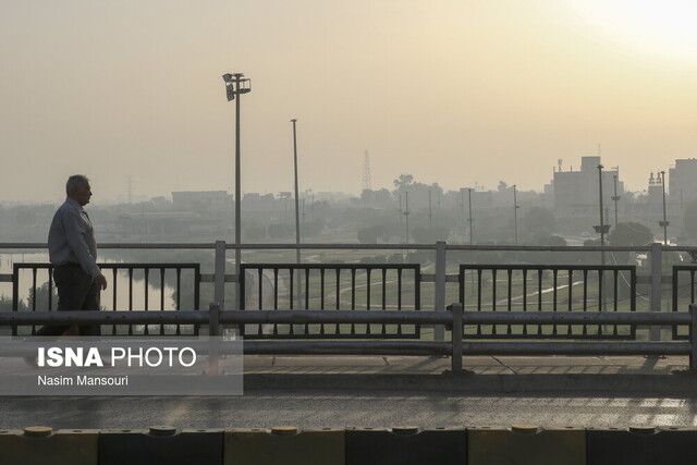 خوزستان در احاطه دودِ آتش "هور"