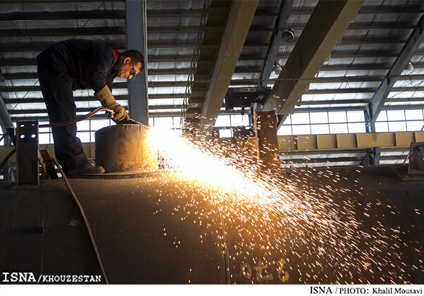 تلاش صنایع برای بقا؛ جنگیدن تا آخرین پیچ ...