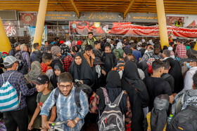 عبور زائران اربعین حسینی از مرز شلمچه