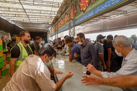 عبور زائران اربعین حسینی از مرز شلمچه