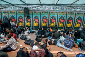 عبور زائران اربعین حسینی از مرز شلمچه