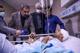 عیادت معاون اقتصادی رییس جمهور از مصدومان حادثه تروریستی ایذه