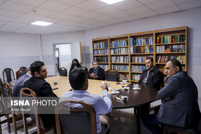 مدیران پاسخگوی خبرنگاران باشند/ اعطای مجوز نشریات به اصحاب رسانه سپرده شود