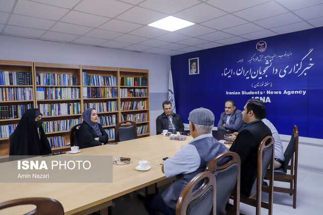 مدیران پاسخگوی خبرنگاران باشند/ اعطای مجوز نشریات به اصحاب رسانه سپرده شود