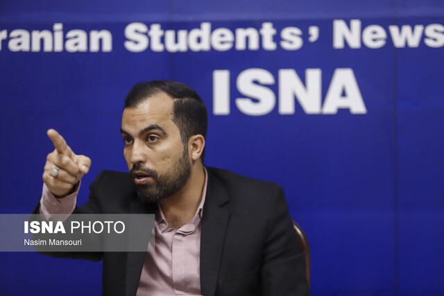 حوزه هنری با بخش خصوصی رقابت نمیکند