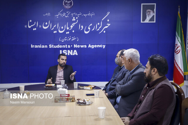 حوزه هنری با بخش خصوصی رقابت نمیکند