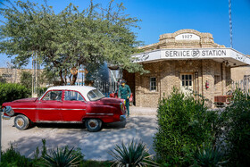 جایگاه سوخت آبادان به استناد برخى سوابق به عنوان نخستین جایگاه سوخت در ایران در سال 1306 شمسی (1927 میلادی) در مرکز شهر آبادان  احداث شد.