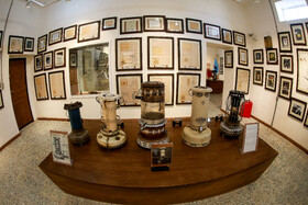 موزه بنزین خانه آبادان که با نام موزه نفت آبادان نیز شناخته میشود، مجموعهای از آثار و اشیای مرتبط با نفت و صنعت نفت را در خود نگاه میدارد. همچنین در آن میتوان روزنامهها، مکتوبات، تصاویر و اسناد قدیمی و اسکناسهای منقش به تصاویر پالایشگاهها و تاسیسات نفتی را مشاهده کرد.