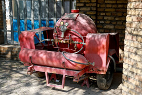 موزه بنزین خانه با مساحت ۱۸۵۶ متر مربع، همجوار با جایگاه جدید پمپ بنزین در مرکز شهر و مقابل شورای شهر آبادان، واقع شده است.