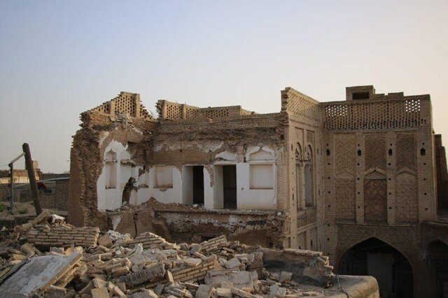 خانه تاریخی «آرامش» در دزفول «آرامش» دزفول همچنان در حال فروریختن است