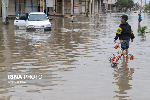 آبگرفتگی در اهواز ریزش خطوط فاضلاب در برخی نقاط اهواز/ تلاش برای رفع آبگرفتگیها