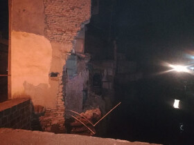 ریزش ۴ منزل مسکونی در شوشتر بر اثر بارندگی/ نجات ۲ مصدوم از زیر آوار