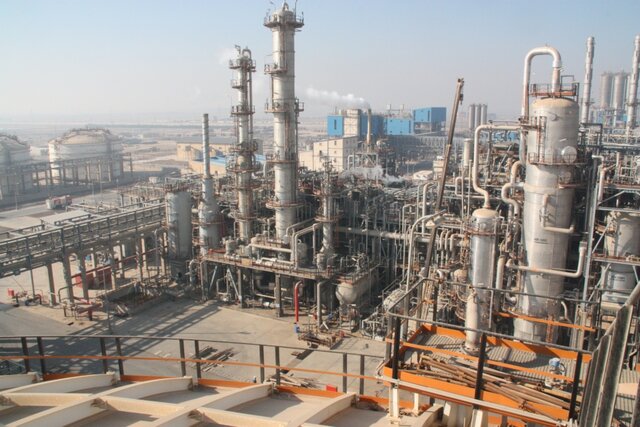 عکس تزئینی است بازگشایی نماد بورسی پتروشیمی گلستان/ سهامداران برای فروش عجله نکنند