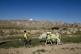 اهالی روستا برای رفتن به شهر و روستاهای همجوار باید از این رودخانه عبور کنند که همین امر سالیان زیاد باعث غرق شدن اهالی و اتفاقات ناگوار دیگر گردیده و جان آنها را تهدید می‌کند.