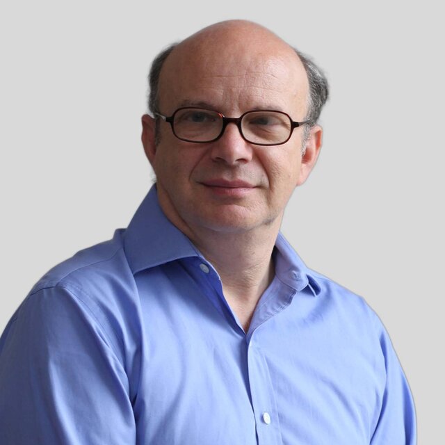 ویکتور شبشتیِن «دوازده روز» در کتابفروشیها