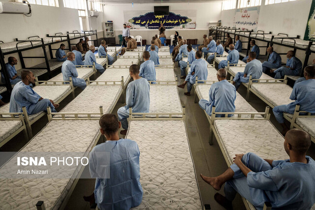 روایتی از زندگی معتادان متجاهر در کمپ ماده ۱۶ خوزستان