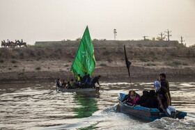 گذر زائران اربعین حسینی از رودخانه دز