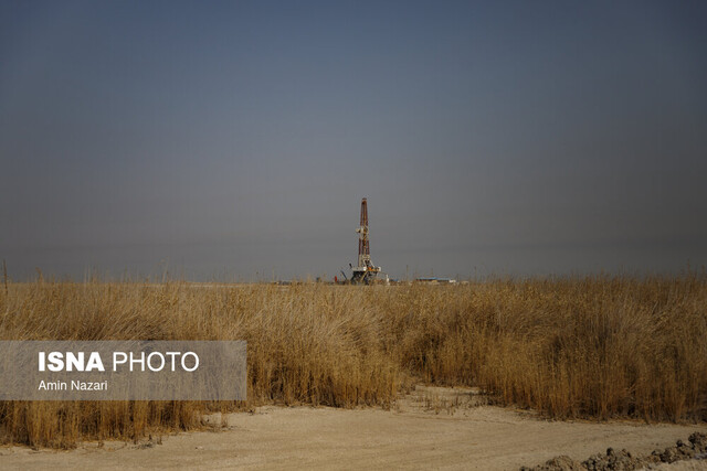 فعالیت نفتی در تالاب هورالعظیم در هورالعظیم نگاه محیط زیستی حاکم نیست/ وزارت نیرو حقابه تالاب را بدهد