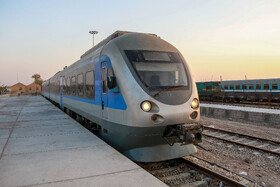 انتقال زائران اربعین حسینی از خرمشهر به شلمچه با قطار