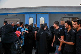 انتقال زائران اربعین حسینی از خرمشهر به شلمچه با قطار