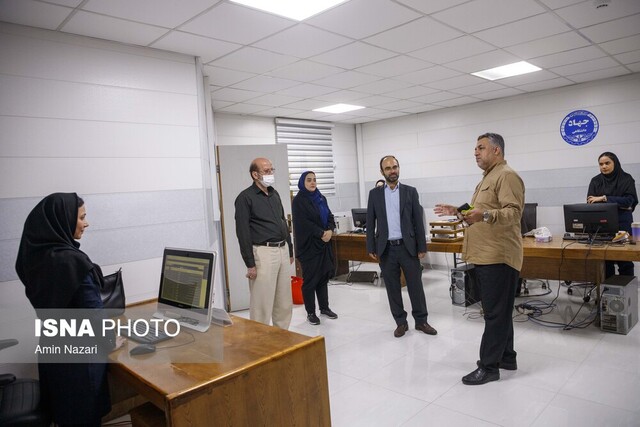 مسلمی‌نایینی از واحدهای مختلف جهاد دانشگاهی خوزستان بازدید کرد
